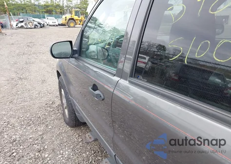 2005 Ford Escape Xlt z USA, uszkodzony, nr VIN 1FMYU931X5DA05038